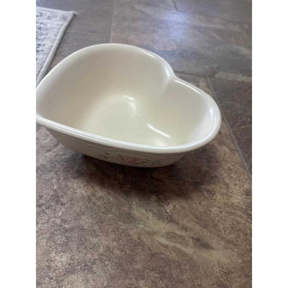 Heart Pfaltzgraff bowl with floral designs Cottagecore